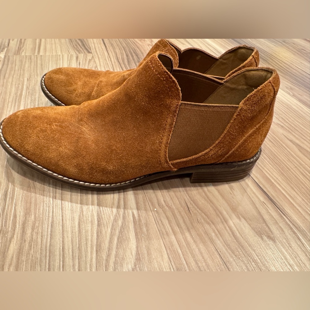 Clarks Women's Camzin Maple Ankle Boot Size 7.5